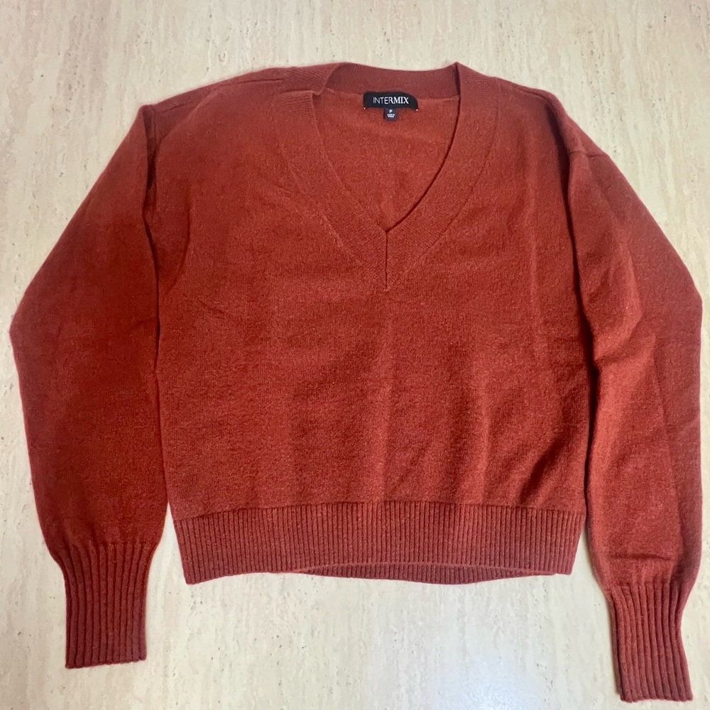 Intermix Cashmere Sweater – Size P (Petite)